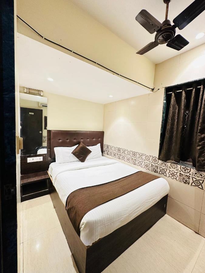Kalpana Residency - Near Us Embassy Hotell Mumbai Eksteriør bilde
